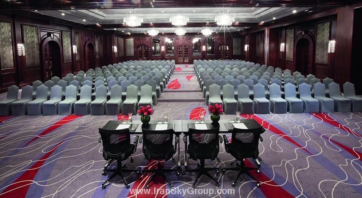 موونپیک هتل بر دبی