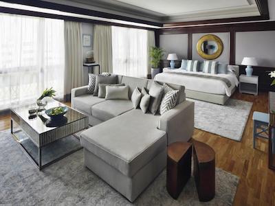 موونپیک هتل بر دبی