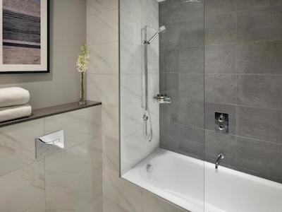 موونپیک هتل بر دبی