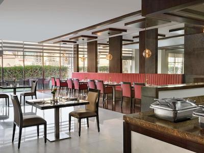 هتل آپارتمان موونپیک الممزر دبی