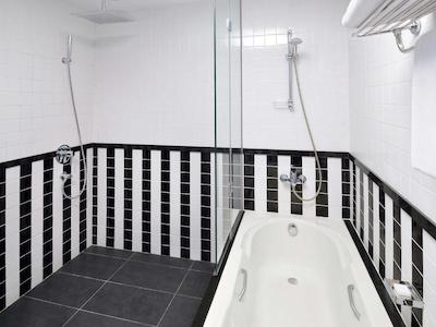 هتل آپارتمان موونپیک الممزر دبی