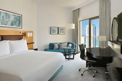 موونپیک هتل جمیرا بیچ