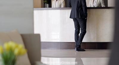 موونپیک هتل جمیرا لیک تاورز