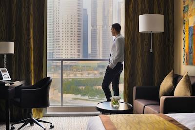 موونپیک هتل جمیرا لیک تاورز