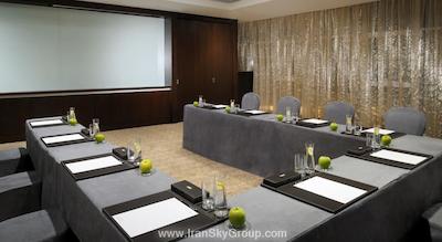 موونپیک هتل جمیرا لیک تاورز