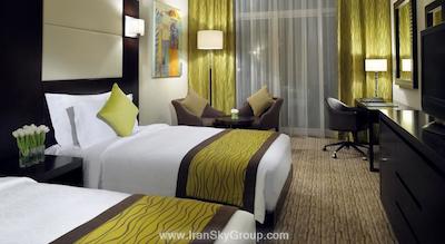 موونپیک هتل جمیرا لیک تاورز