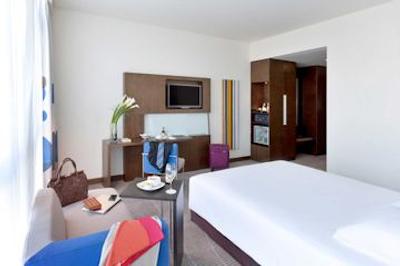 نووتل ابوظبی گیت