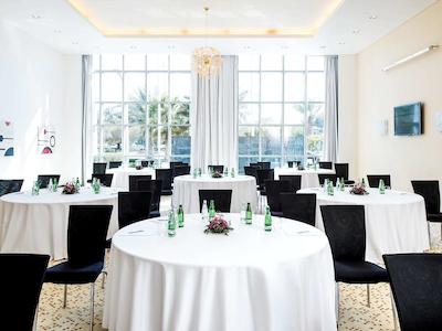 نووتل ابوظبی گیت