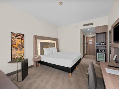 نووتل ورد ترید سنتر دبی