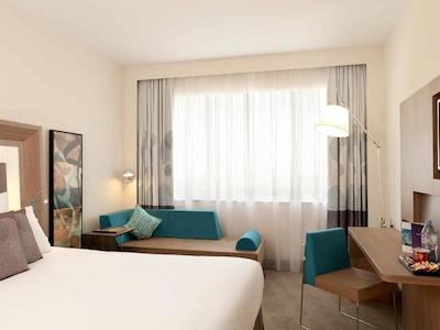 نووتل ورد ترید سنتر دبی