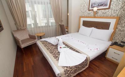 سرستیوم پرایم اسکوئر