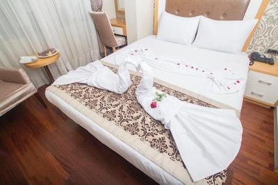 سرستیوم پرایم اسکوئر