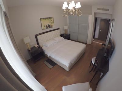 نامبر وان تاور سوئیت