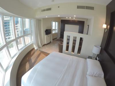 نامبر وان تاور سوئیت