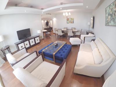 نامبر وان تاور سوئیت