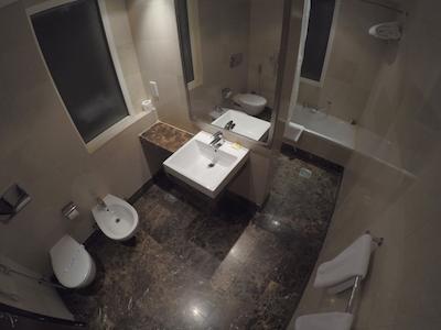 نامبر وان تاور سوئیت