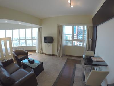 نامبر وان تاور سوئیت