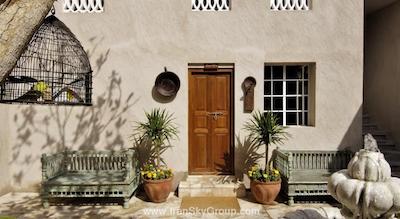 اورینت گست هاوس