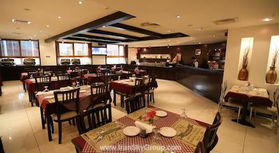 پانوراما‌ هتل دیره