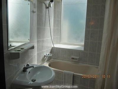 پانوراما‌ هتل دیره