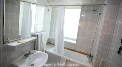 پانوراما‌ هتل دیره