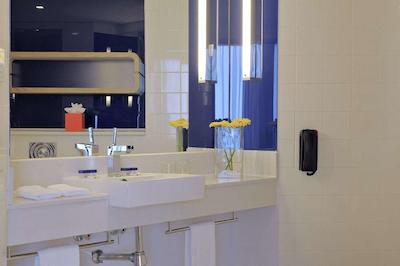 پارک این ابوظبی یاس آیلند