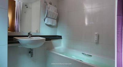 پرمیر این دبی اینوستمنت پارک