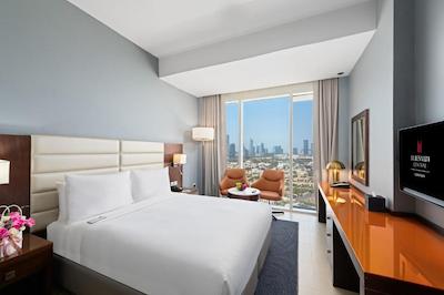 میلنیوم سنترال داون تاون