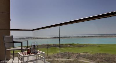 رادیسون بلو هتل ابوظبی یاس آیلند