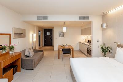 رادیسون بلو رزیدنس دبی مارینا