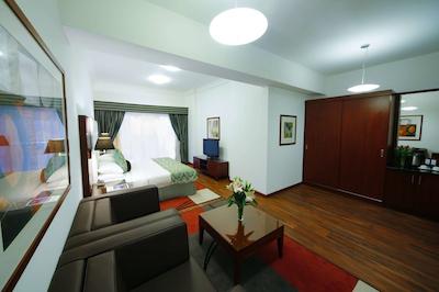 گلدن سندز هتل