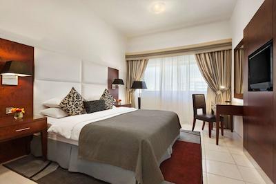 گلدن سندز هتل