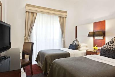 گلدن سندز هتل