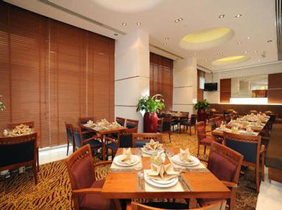 گلدن سندز هتل