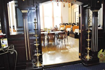 رامی گستلاین دیره هتل