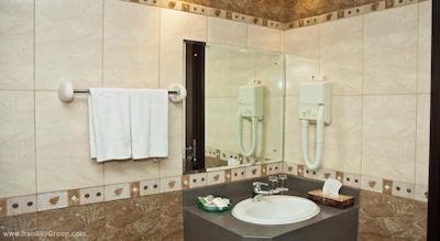 ریجنت بیچ ریزورت