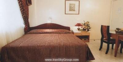 رویالتون هتل