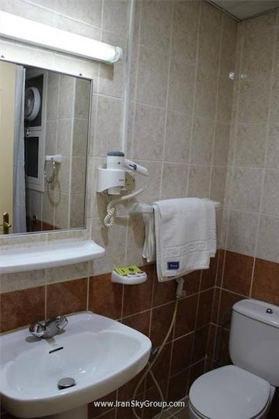 رویالتون هتل