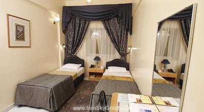 رویالتون هتل