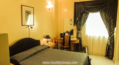 رویالتون هتل