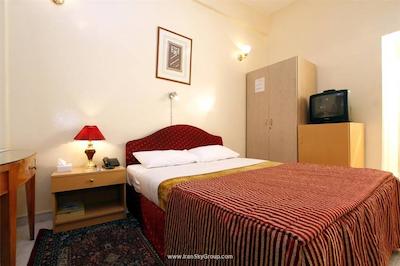 رویالتون هتل