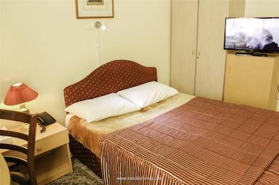 رویالتون هتل