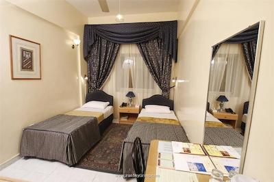 رویالتون هتل