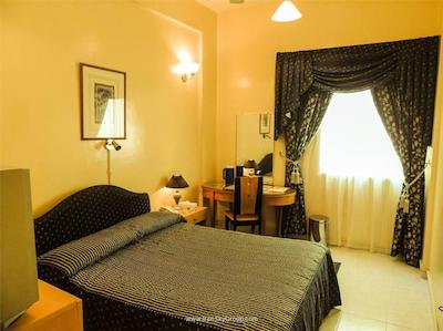 رویالتون هتل