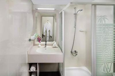 هتل آپارتمان ساوی پارک