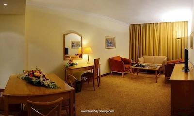 سوئیس-بلهتل شارجه