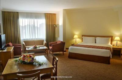 سوئیس-بلهتل شارجه