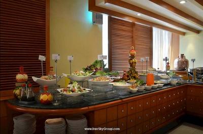 سوئیس-بلهتل شارجه