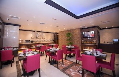 هتل آپارتمان دریم سیتی