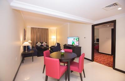 هتل آپارتمان دریم سیتی